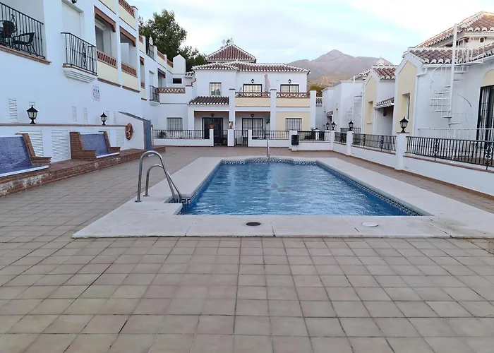 Bonito En Pinal Del Mar Apartamento Nerja